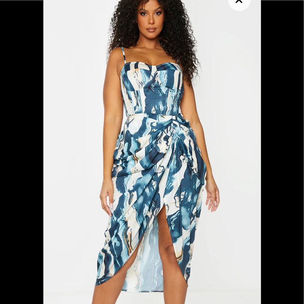 Plus Cream Marble Print corset and ruched skirt